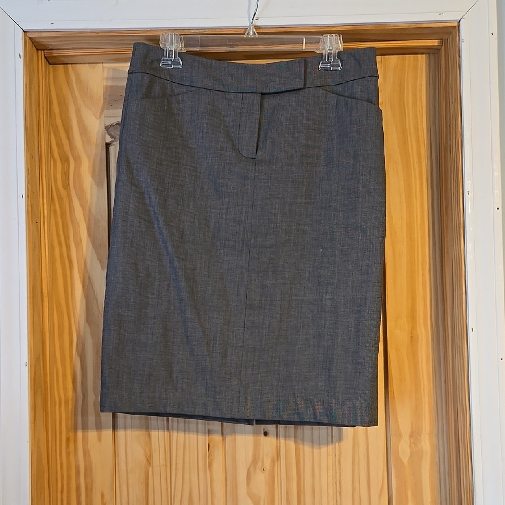 Chic Gray Pencil Skirt